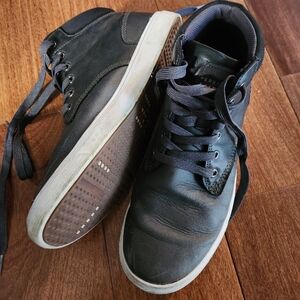 Perry Ellis Sneakers